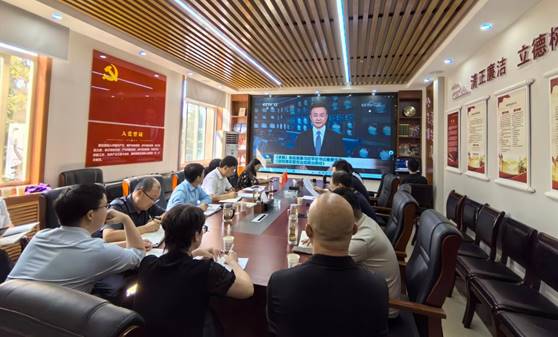 09.15中心组学习照片